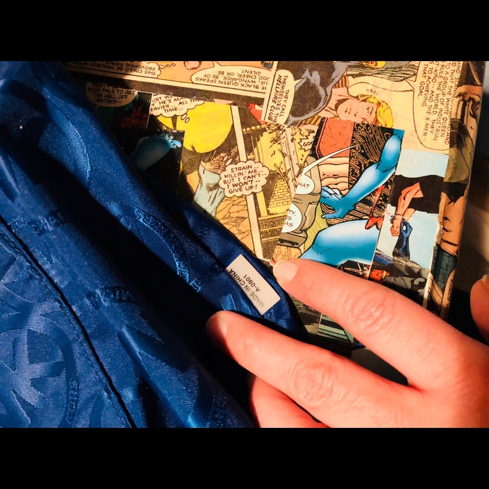 Royal blue Michael Kors Hamilton. - Picture 4 of 7